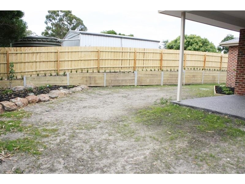 5/48 – 50  Stephen Street, Gisborne VIC 3437