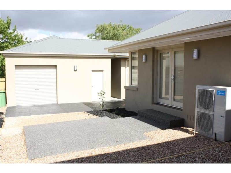 8/48 – 50 Stephen Street, Gisborne VIC 3437