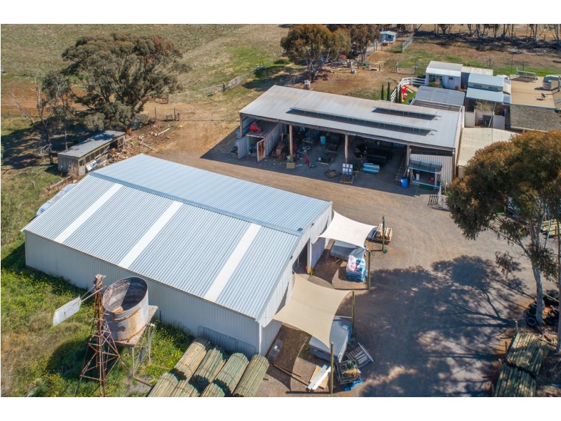 1335 -1359 Holden Road, Toolern Vale VIC 3337