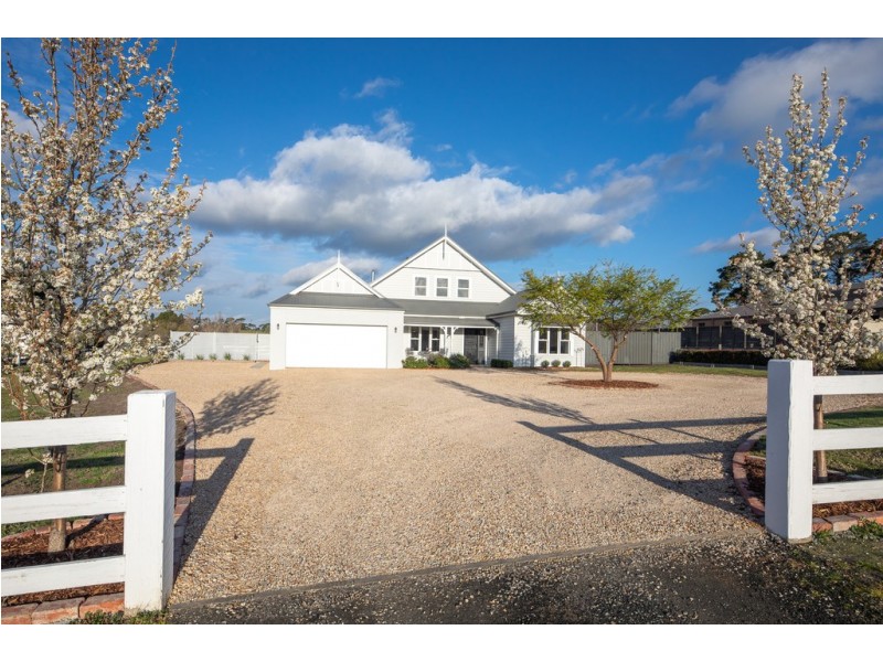 14 Rivergum Road, Riddells Creek VIC 3431