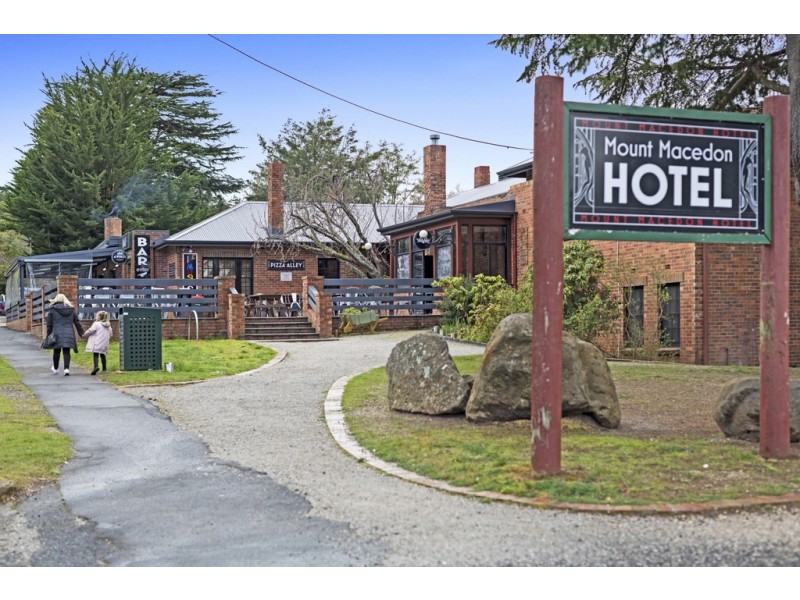 36 Boundary Road, Mount Macedon VIC 3441