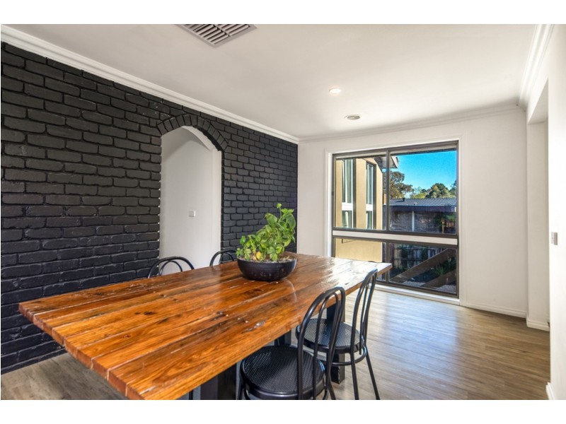 11 Oakley Court, Gisborne VIC 3437