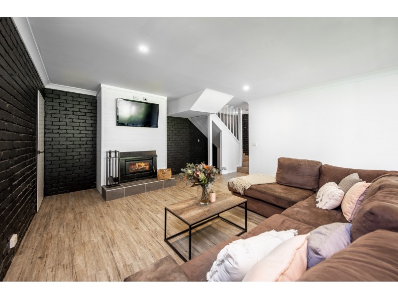 11 Oakley Court, Gisborne VIC 3437