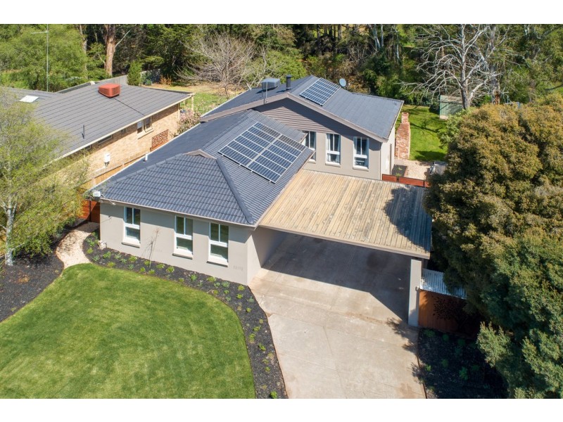 11 Oakley Court, Gisborne VIC 3437