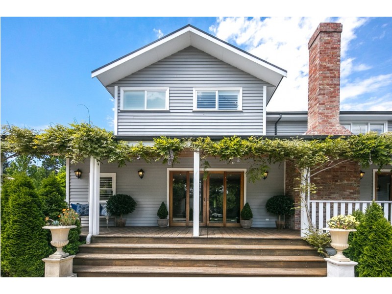 35 Ross Watt Road, Gisborne VIC 3437