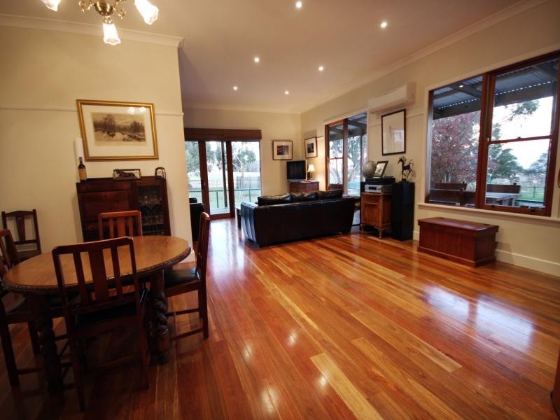 1135 Bacchus Marsh Rd*, Gisborne VIC 3437
