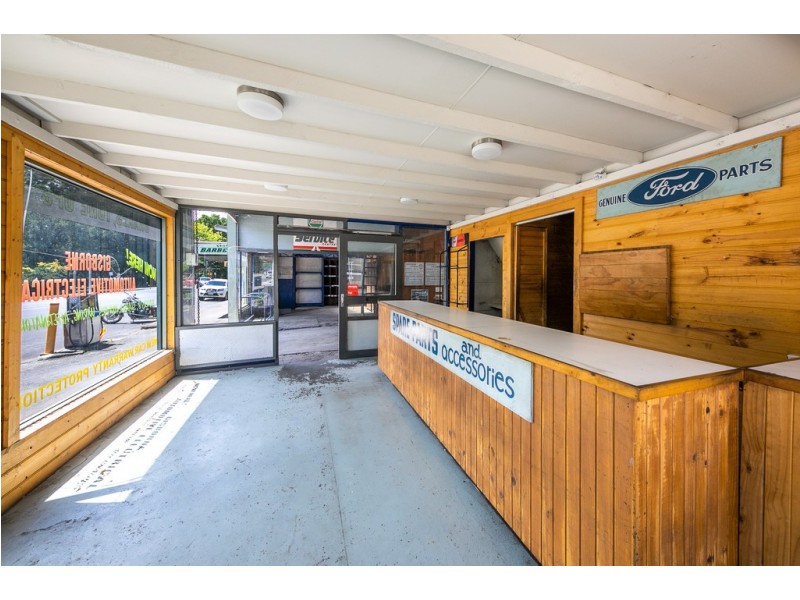 7 Hamilton St, Gisborne VIC 3437