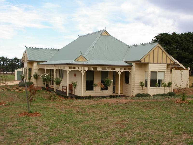 60 Hutchinsons Lane, Romsey VIC 3434