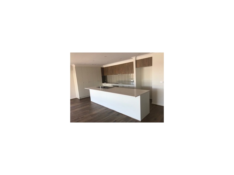 3 Bluestone Street, Sunbury VIC 3429