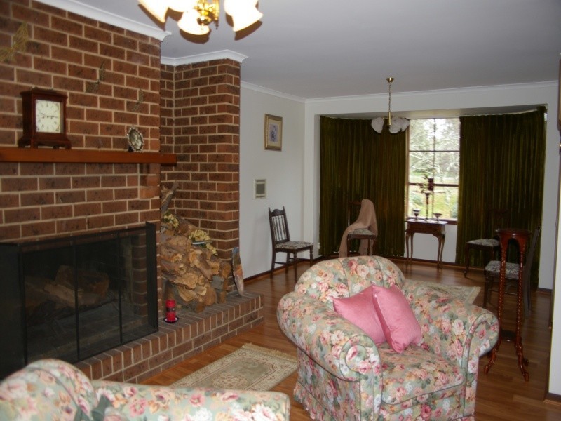 166 Kilmore Rd, Gisborne VIC 3437