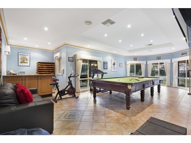 35 Sanctuary Rise, Mickleham VIC 3064