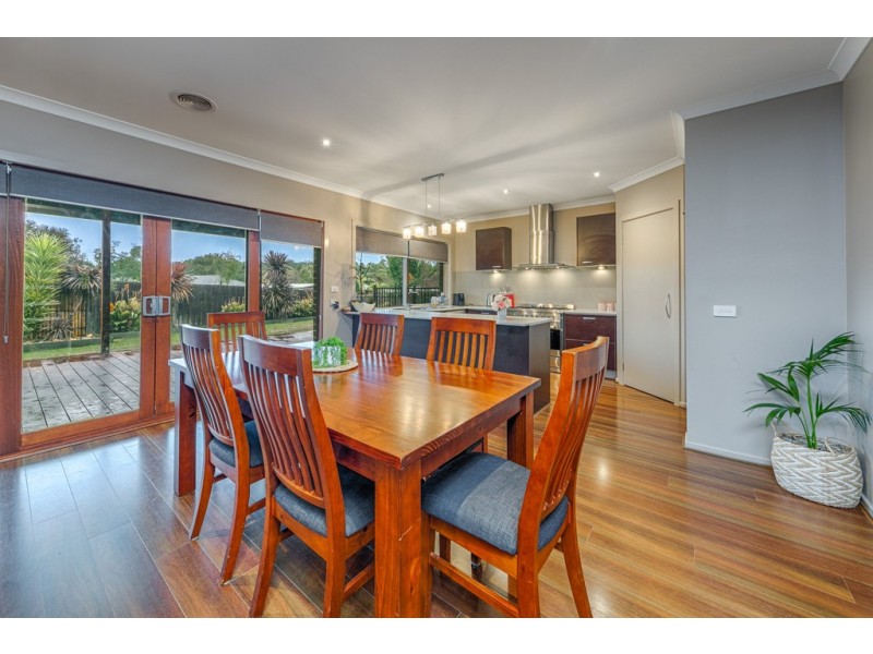 3 McKernan Place, Gisborne VIC 3437