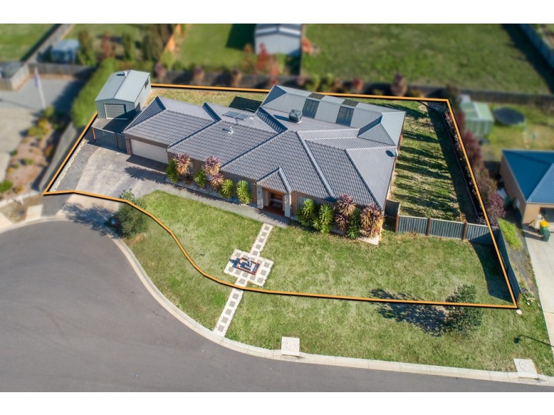3 McKernan Place, Gisborne VIC 3437
