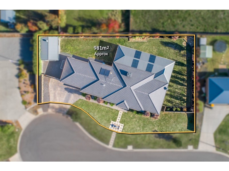 3 McKernan Place, Gisborne VIC 3437