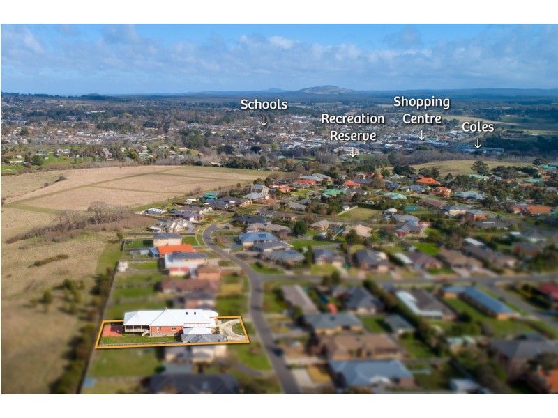 10 Cassandra Close, Gisborne VIC 3437