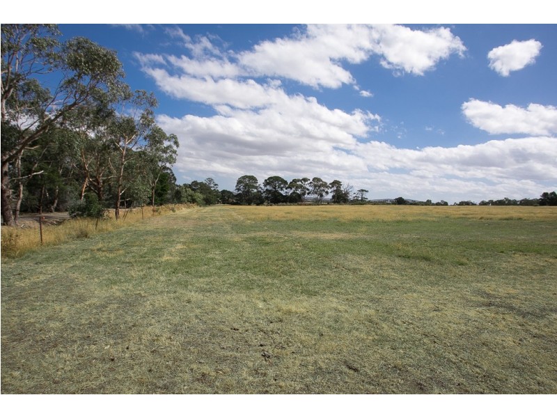 Crn Wheelrights Road and  Royal Parade, Riddells Creek VIC 3431