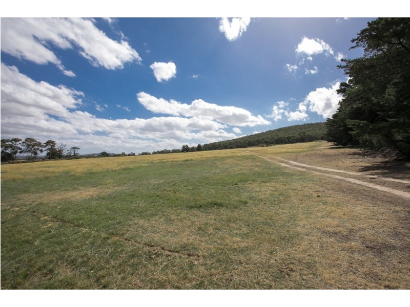 Crn Wheelrights Road and  Royal Parade, Riddells Creek VIC 3431