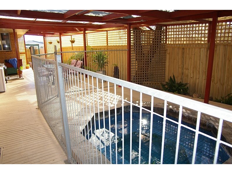 1 Farrell St, Gisborne VIC 3437