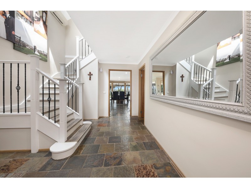 27 The Boulevard, Gisborne VIC 3437