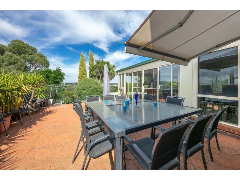 27 The Boulevard, Gisborne VIC 3437