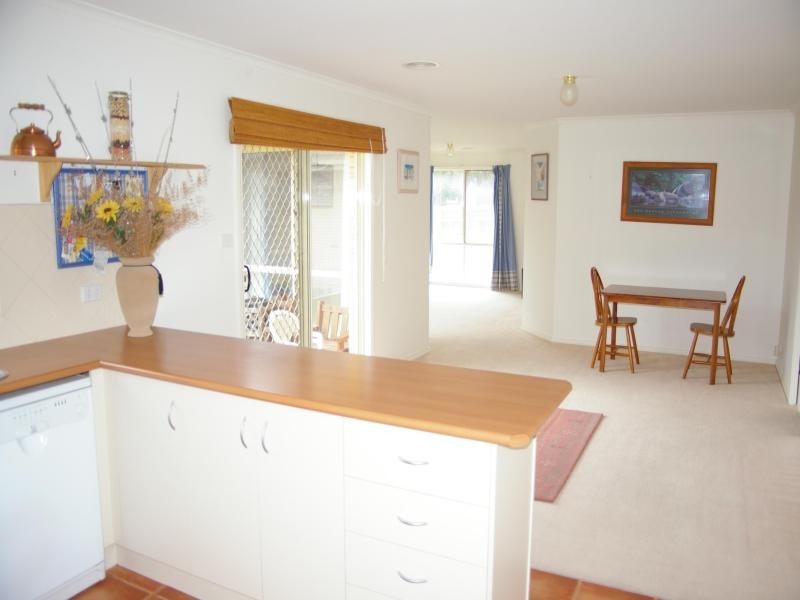 33 Chessy Park Drive, New Gisborne VIC 3438