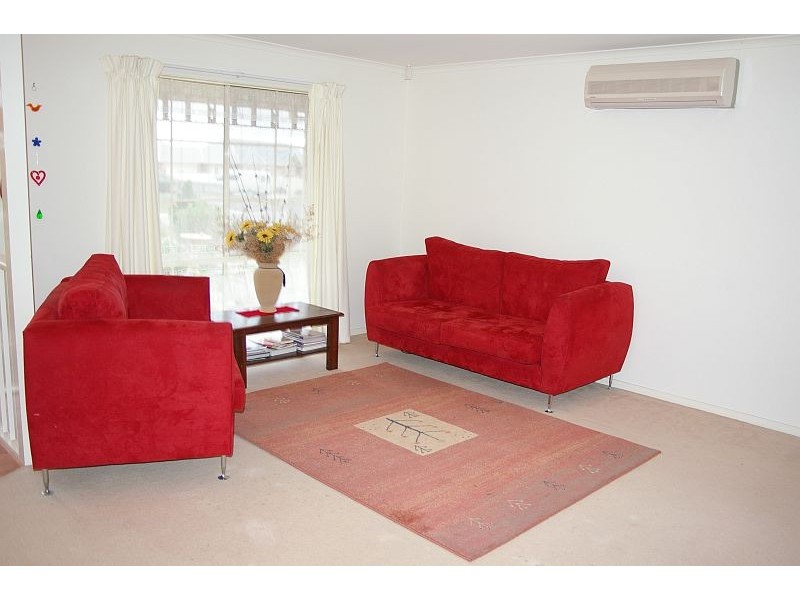 33 Chessy Park Drive, New Gisborne VIC 3438