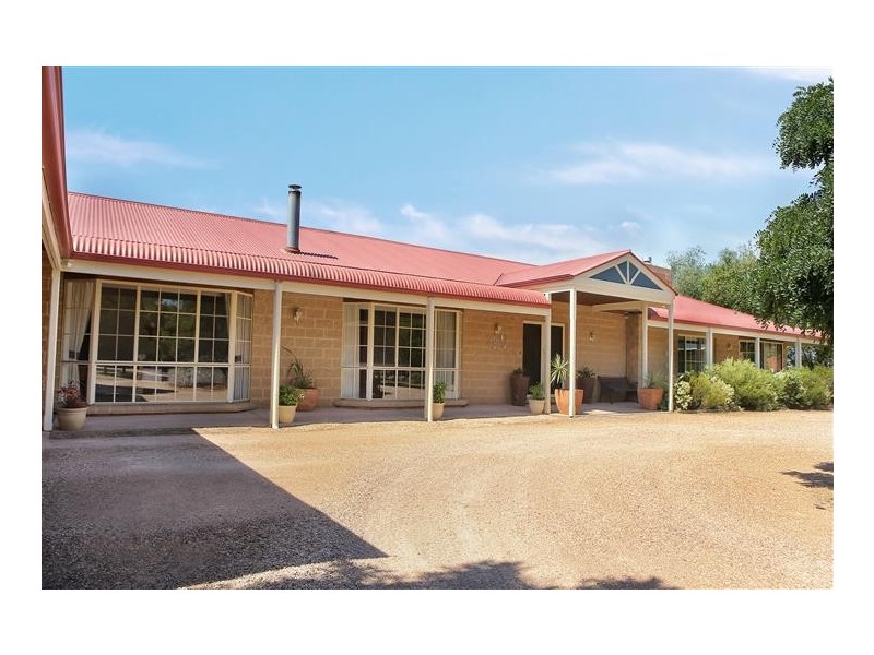 19 Kumbari Court, New Gisborne VIC 3438