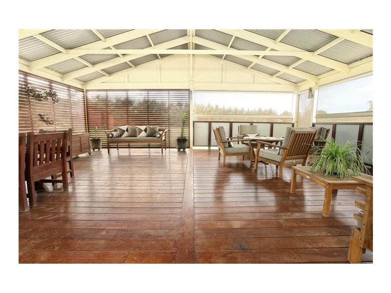 19 Kumbari Court, New Gisborne VIC 3438