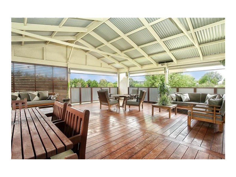 19 Kumbari Court, New Gisborne VIC 3438