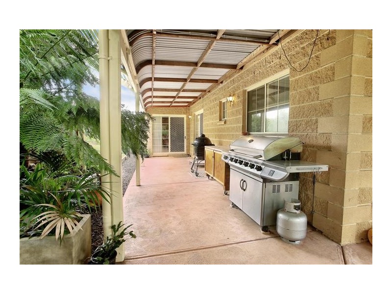 19 Kumbari Court, New Gisborne VIC 3438