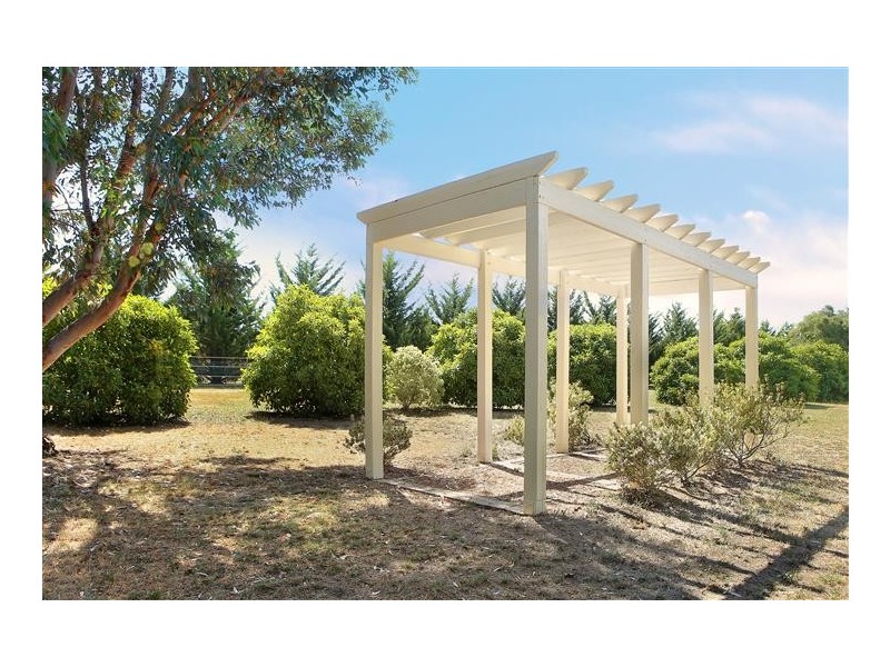 19 Kumbari Court, New Gisborne VIC 3438