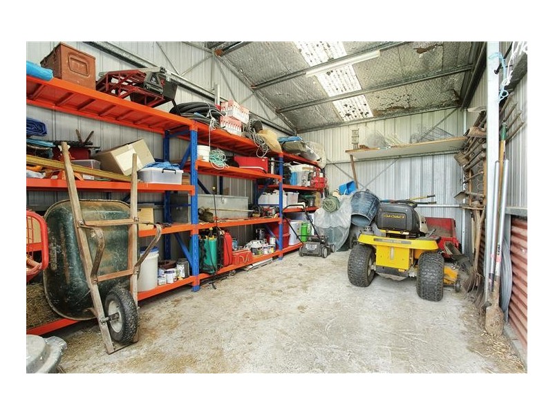 19 Kumbari Court, New Gisborne VIC 3438