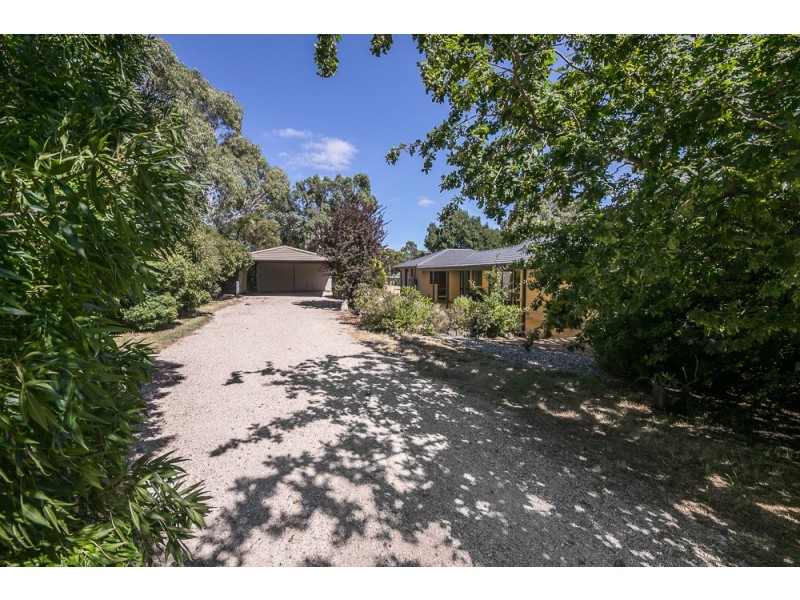 66 Brady Road, Gisborne VIC 3437