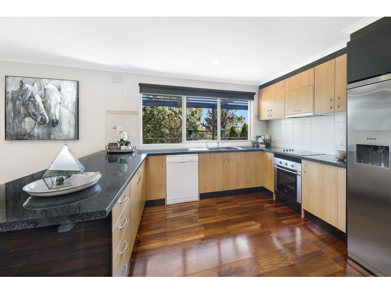 66 Brady Road, Gisborne VIC 3437