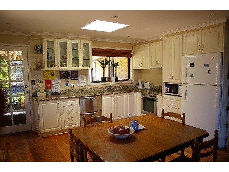 6 Woodworth St *, New Gisborne VIC 3438