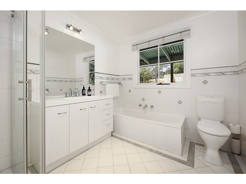 29 Duggan Road, Gisborne VIC 3437