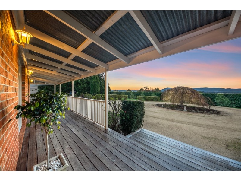 29 Duggan Road, Gisborne VIC 3437