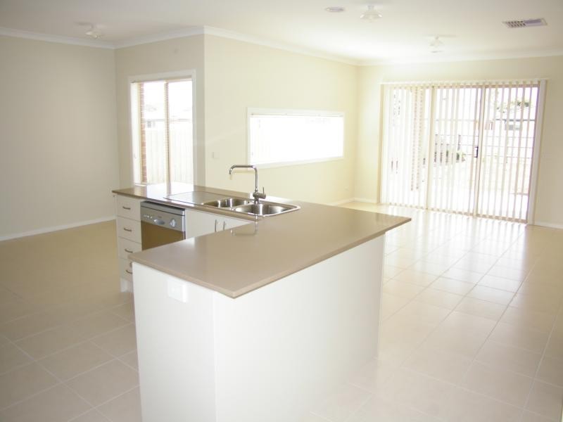 21 Vernon Close, Gisborne VIC 3437