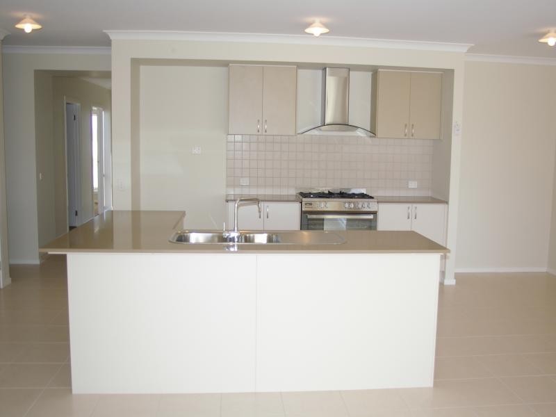 21 Vernon Close, Gisborne VIC 3437