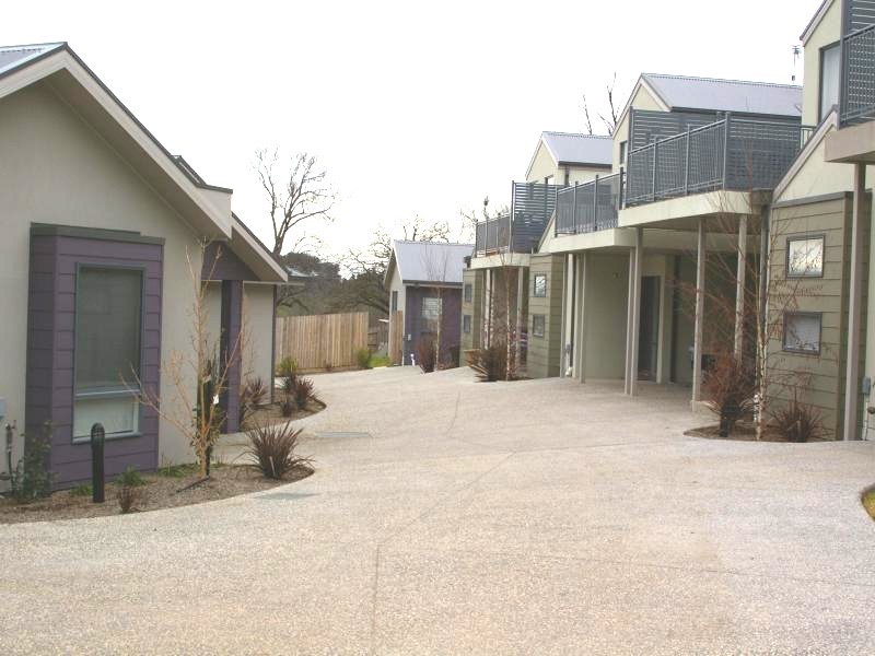 4/ 1-5 Rodney St, Gisborne VIC 3437