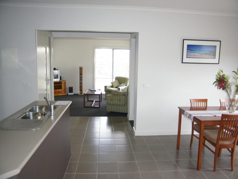 4/ 1-5 Rodney St, Gisborne VIC 3437