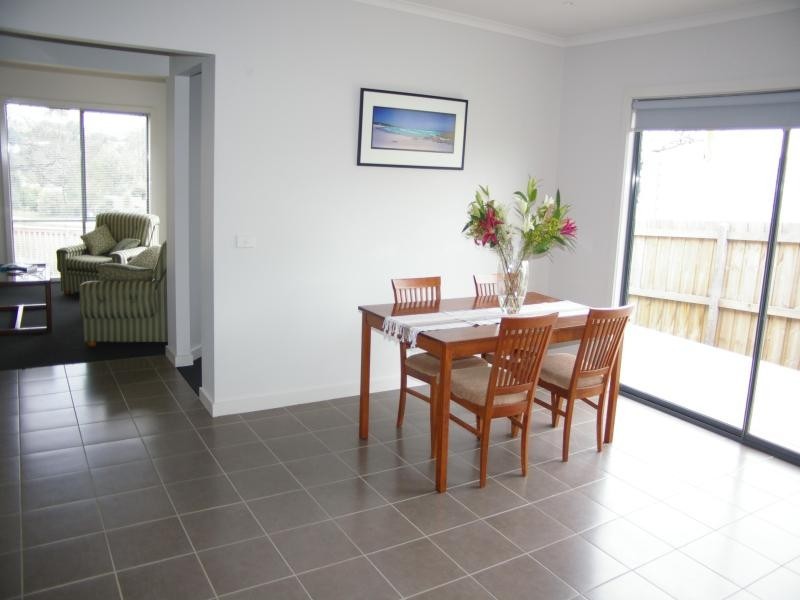 4/ 1-5 Rodney St, Gisborne VIC 3437