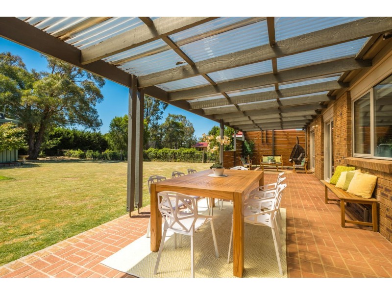 5 Sunrise Court, Gisborne VIC 3437