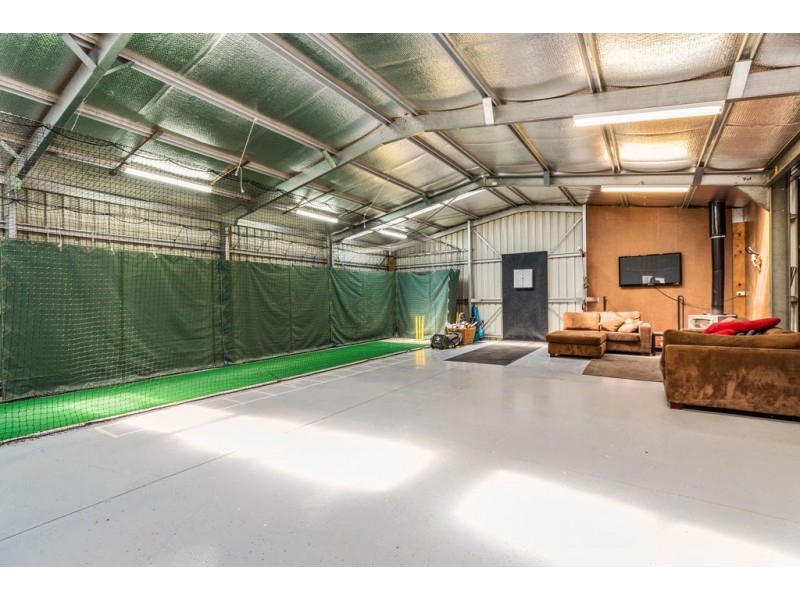 5 Sunrise Court, Gisborne VIC 3437