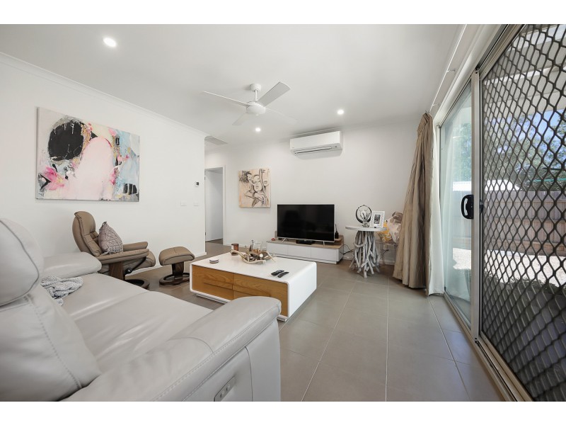 Unit 4,27 Mahoneys Road, Riddells Creek VIC 3431