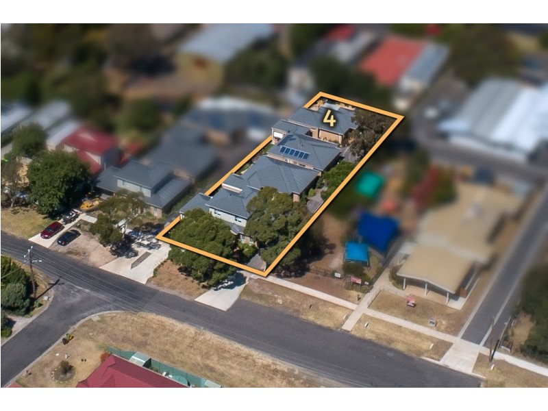 Unit 4,27 Mahoneys Road, Riddells Creek VIC 3431
