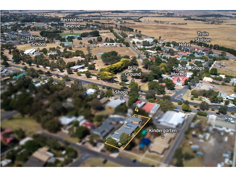 Unit 4,27 Mahoneys Road, Riddells Creek VIC 3431