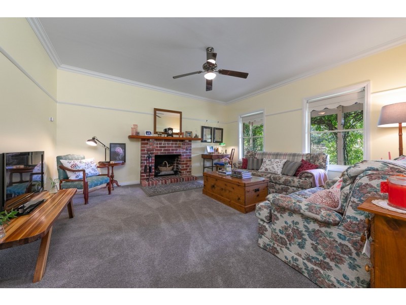 4 Rimfire Court, New Gisborne VIC 3438