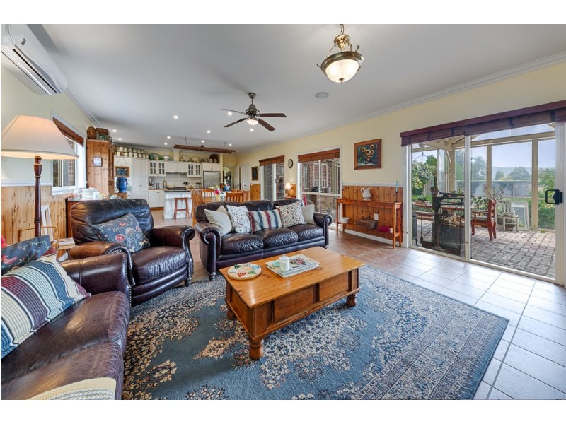 4 Rimfire Court, New Gisborne VIC 3438