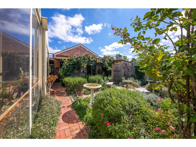 4 Rimfire Court, New Gisborne VIC 3438